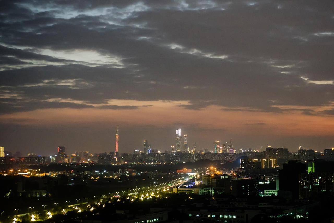 Guangzhou Laiste Aparthotel Science City Greenland Central Plaza Branch - Free Shuttle Bus To Canton Fair Complex During Canton Fair Period Exterior photo